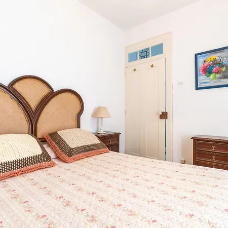 Cyane & Vigo's Cottage, Caminho Do Massapez, N.º40